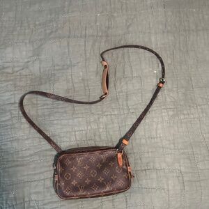 Louis Vuitton Crossbody